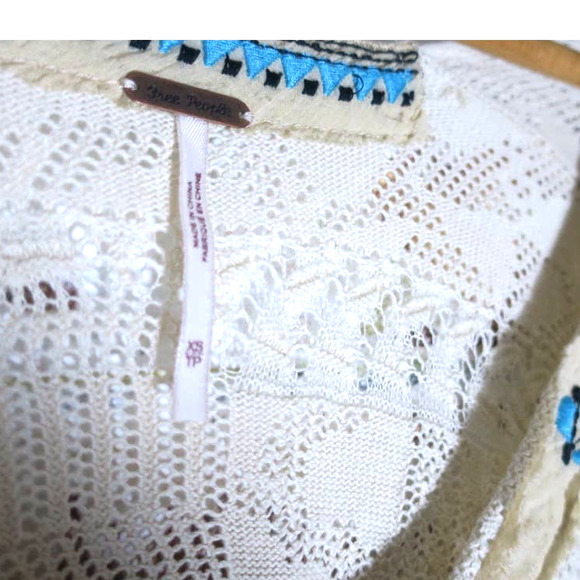 Free People Stargazing Oversized Cotton Embroidered Crochet V-Neck Sweater - Picture 7 of 11